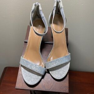 TOP Moda Sparkling Silver Ankle Strap Heels